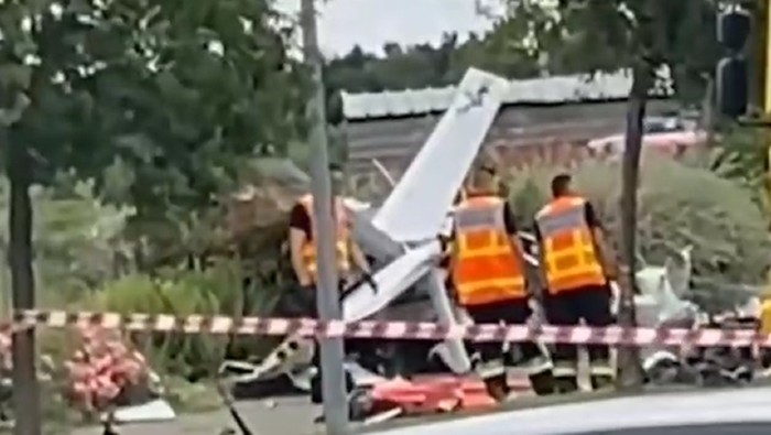 Satu unit pesawat Cessna 172 jatuh di Kota Chartres, Prancis.