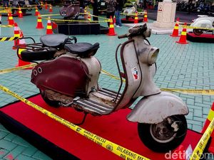 Skuter Langka Dengan Harga Fantastis Mejeng di Batu Vespa Fest