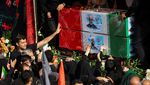 Teheran Berduka, Ribuan Warga Hadiri Pemakaman Komandan Militer dan Ilmuwan Nuklir Iran