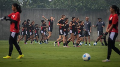 Timnas Putri Gaspol Latihan jelang Duel Lawan Kirgistan
