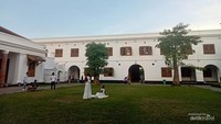 Gedung Utama Benteng Van Den Bosch