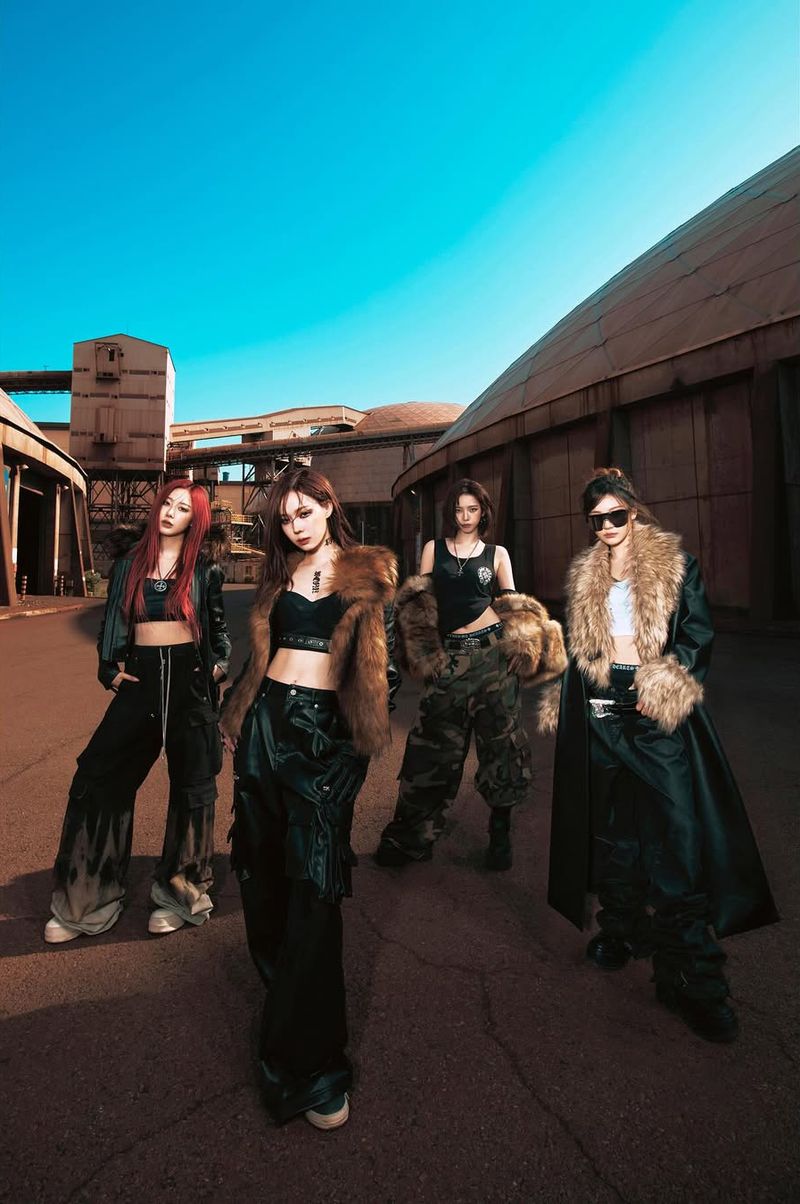 Foto girlband K-Pop aespa untuk album single terbaru Dirty Work.