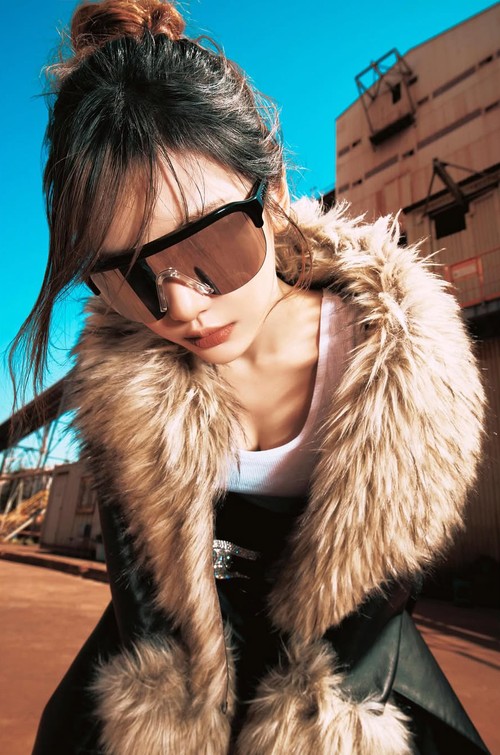 Foto girlband K-Pop aespa untuk album single terbaru Dirty Work.
