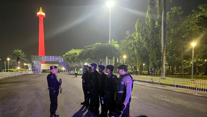 Brimob Polda Metro Jaya turut mengamankan acara jakarta international marathon