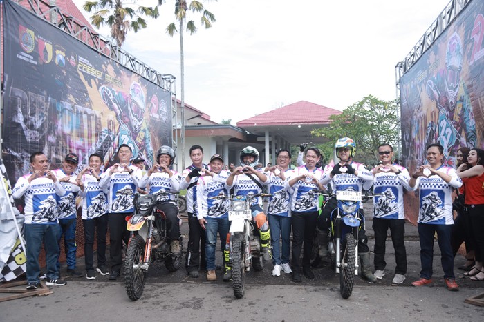 Bupati Jember Lepas Ribuan Off-Roader Jelajahi Wisata Lereng Arg