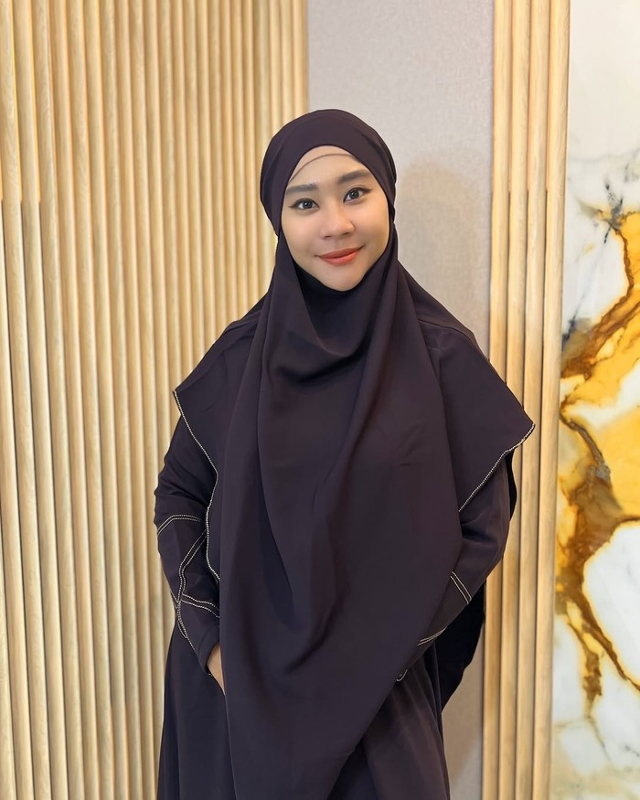 Mantan penyanyi cilik kini selebrita dan pengusaha skincare Chikita Meidy dalam foto yang diunggah ke Instagram pribadinya.