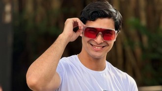 Tradisi Tahun Baruan Cinta Brian: Wajib BBQ di Rumah