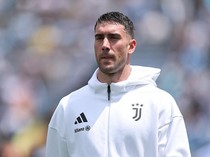 Vlahovic Masuk Daftar Penyerang Incaran Barcelona?