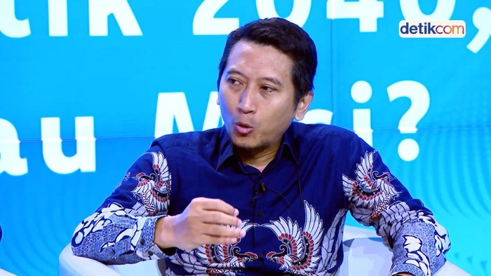 Founder of Greeneration Indonesia, Waste4Change, Ecoxyztem, Bijaksana Junerosano.