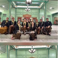 Pejabat negara yang juga terlihat dalam kirab Malam 1 Suro adalah Ketua Komisi IV DPR RI Titiek Soeharto. Ibunda Didit Prabowo itu tampil dengan kebaya brokat hitam dan bros emas. Foto: Dok. Instagram