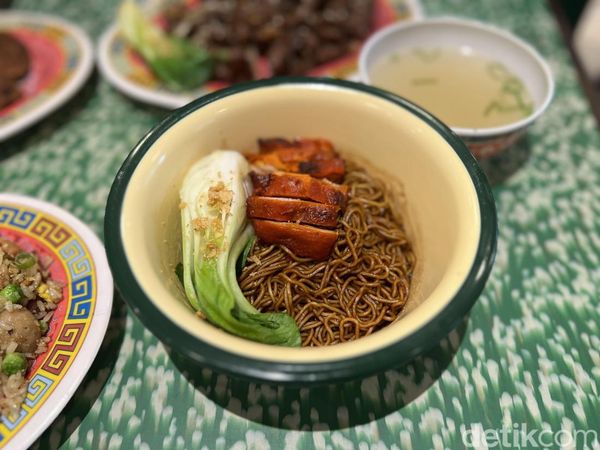Hao Chi! Ada Mie Hong Kong dan Sapi Saus Mongol di Blok M