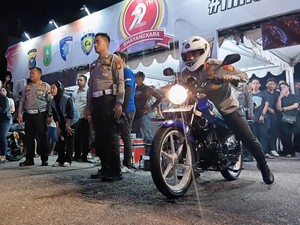 Gaspol! Kapolda Riau Vs Walkot Pekanbaru Adu Kecepatan di Ajang Drag Bike