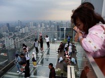Menikmati Panorama Jakarta dari Gedung Tertinggi di Indonesia