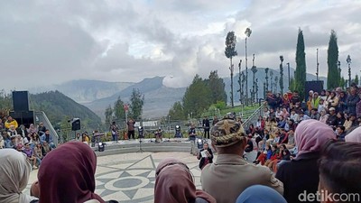 Menikmati Pertunjukan Sunset Bromo Episode 3