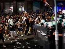 Serbia Memanas, Ribuan Warga Turun ke Jalan Desak Presiden Mundur
