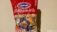 Selain luncurkan tas jumbo, Mie Gaga juga luncurkan paket ‘ciki’ seharga Rp 35.000 yang isinya aneka mie instan. Foto: detikFood