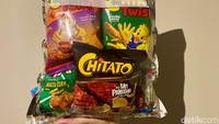 Jadi paket ciki ikonik paling terkenal di PRJ sejak belasan tahun lalu, Snack Time keluaran IndoFood ini harganya Rp 15.000. Foto: detikFood