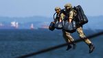 Teknologi Jet Suit Inggris Unjuk Gigi di Langit Singapura