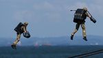 Teknologi Jet Suit Inggris Unjuk Gigi di Langit Singapura