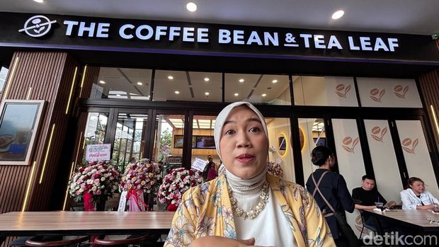 The Coffee Bean Trans Icon Mall Surabaya usung konsep tropical garden
