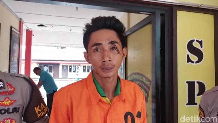 Topan Sadewo (36) yang perkosa keponakannya dan aniaya ayah korban di Palembang, Sumsel, kini resmi jadi tersangka.