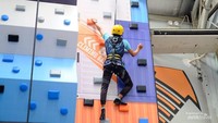 Bisa wall climbing juga
