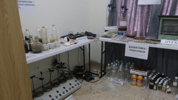 Apartemen di Medan Jadi Pabrik Liquid Vape Narkoba, 2 Orang Ditangkap