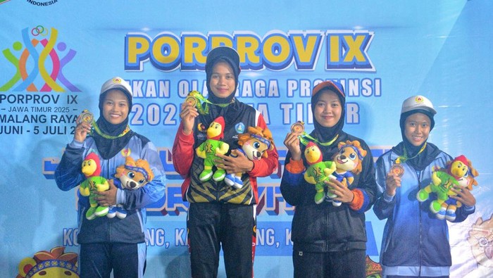Atlet panjat tebing Ponorogo meraih emas Porprov Jatim 2025.