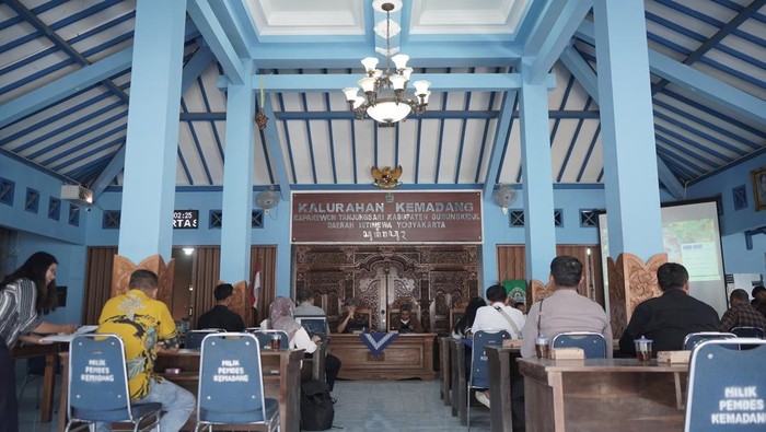 Keraton Jogja menggelar audiensi terkait pengelolaan Pantai Sanglen.