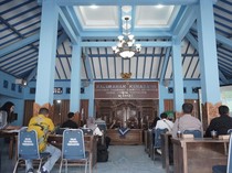 Cerita Carik Kemadang soal Polemik Penertiban Pantai Sanglen