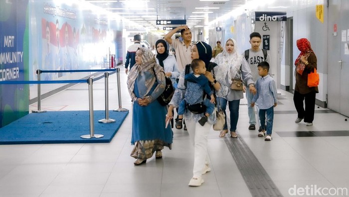 Dishub DKI menerapkan tarif khusus untuk MRT, LRT, dan Transjakarta pada 1 Juli 2025. Penerapan ini dilakukan dalam rangka Hari Bhayangkara ke-79.