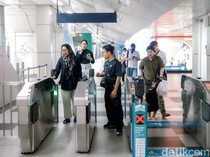Video: 17 Agustus 2025 Naik TransJ, MRT, LRT Jabodebek Bayar Rp 80 Saja