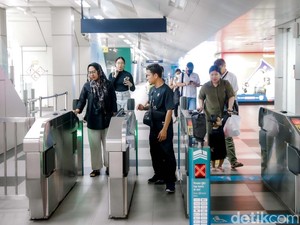 Video: 17 Agustus 2025 Naik TransJ, MRT, LRT Jabodebek Bayar Rp 80 Saja