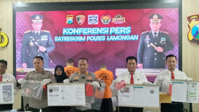 Polres Lamongan menggelar rilis kasus pembuat dan penyebar video gay