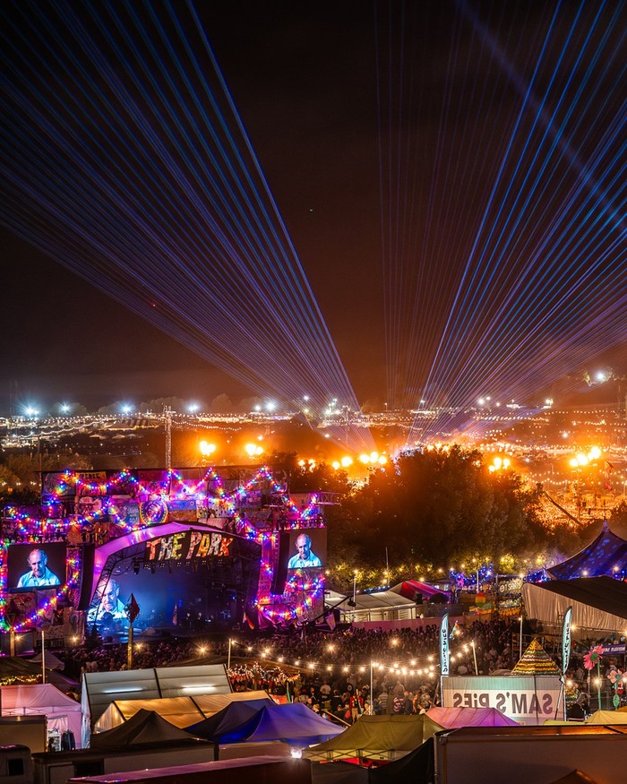 Glastonbury 2025 Glastonbury 2025 masih sama, membebaskan setiap penampil dalam langkah politik masing-masing. Termasuk memberikan kebebasan untuk penampil soal Palestina.
