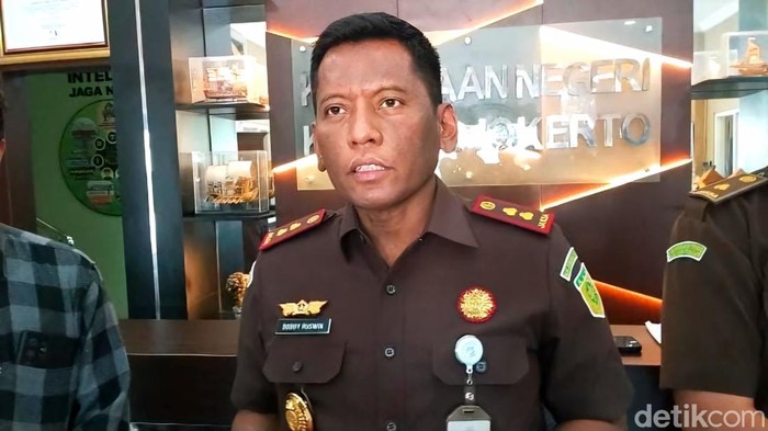 Kajari Kota Mojokerto didampingi Kasipidsus dan Kasiintelijen