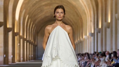 Foto: Koleksi Jacquemus Spring 2026, Terinspirasi Masa Kecil di Desa
