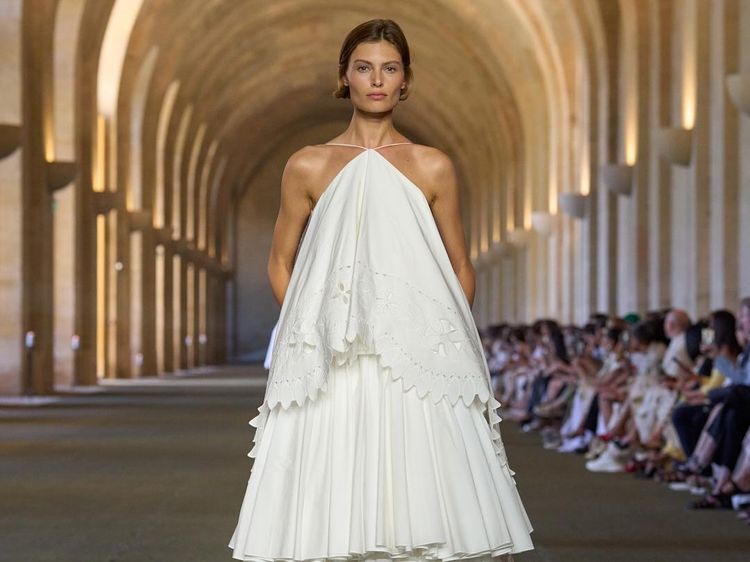 Foto: Koleksi Jacquemus Spring 2026, Terinspirasi Masa Kecil di Desa
