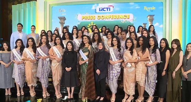 Dalam jumpa pers yang disiarkan secara online, penyelenggara Miss Indonesia 2025 menjelaskan soal gelaran tahun ini. Para finalis 2025 disebut membawa kebanggaan daerah, budaya, dan cerita inspiratif untuk wanita seluruh Indonesia. Malam Puncak Miss Indonesia 2025 akan digelar pada 9 Juli 2025 di Jakarta, pukul 16.30 WIB. Foto: Dok. Youtube Miss Indonesia.