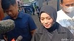 Lirikan Mata Lesti Kejora Mode Mikir, Senyum dan Kaget
