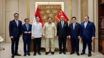 Momen Prabowo Bareng Gibran Syukuran Kantor Baru Danantara