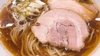  Tidak hanya dapat dibeli dalam bentuk botolan, soy saucenya dapat dicicip langsung. Ada kedai ramen bernama Underground Ramen yang dapat dinikmati guna mencicipi soy sauce buatan Matsumoto Soy Sauce. Foto: Google Review