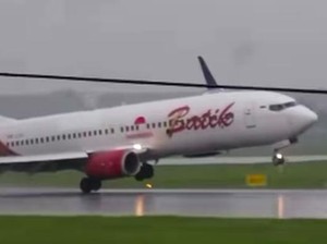 Batik Air Tergelincir Karena Crosswind, Apa Itu?