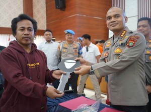 Polres Bekasi Kembalikan 10 Motor Dicuri Sindikat Ranmor ke Pemilik Sah