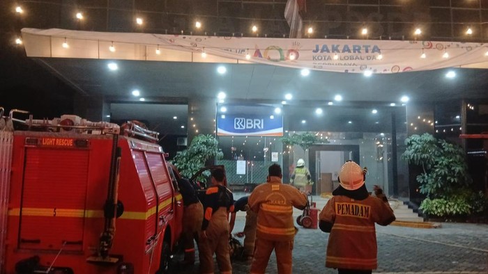 Ruangan asisten pribadi gedung Yayasan Pengembangan Potensi Sumber Daya Pertahanan (YPPSDP), Jalan Kramat Kwitang, Senen, Jakarta Pusat kebakaran tadi pagi.