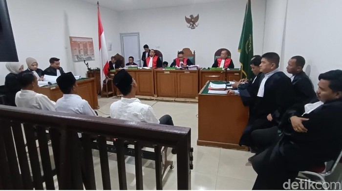 Sidang perdana tiga terdakwa dugaan korupsi PMI Ogan Ilir