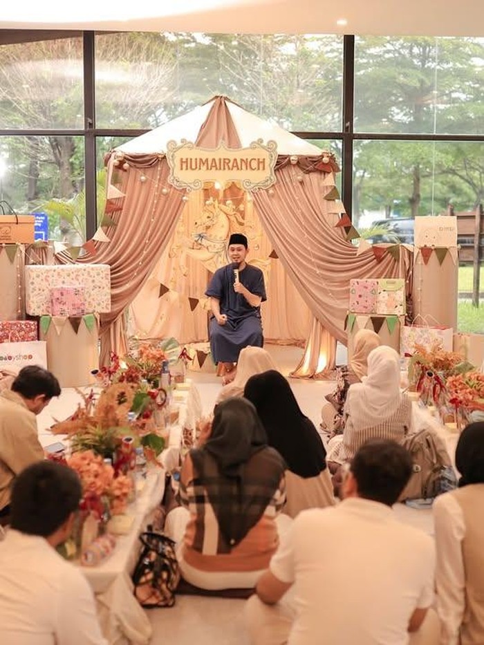 Zaskia Sungkar Zaskia Sungkar rayakan ulang tahun Humaira.