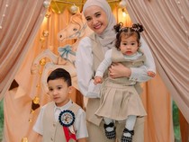 Ultah Pertama Humaira Putri Zaskia Sungkar, Playdate Seru Anak Artis Lihat Hewan