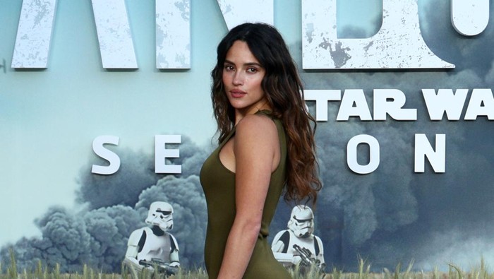 LONDON, ENGLAND - APRIL 10: Adria Arjona attends the UK Sneak Peek Event of Lucasfilms 