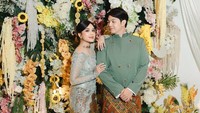 Dilihat dari Instagram, Selasa (1/7/2025), Brisia Jodie menggelar lamaran dengan Jonathan Alden bertema Jawa. (Foto: dok Instagram brisiajodie96)